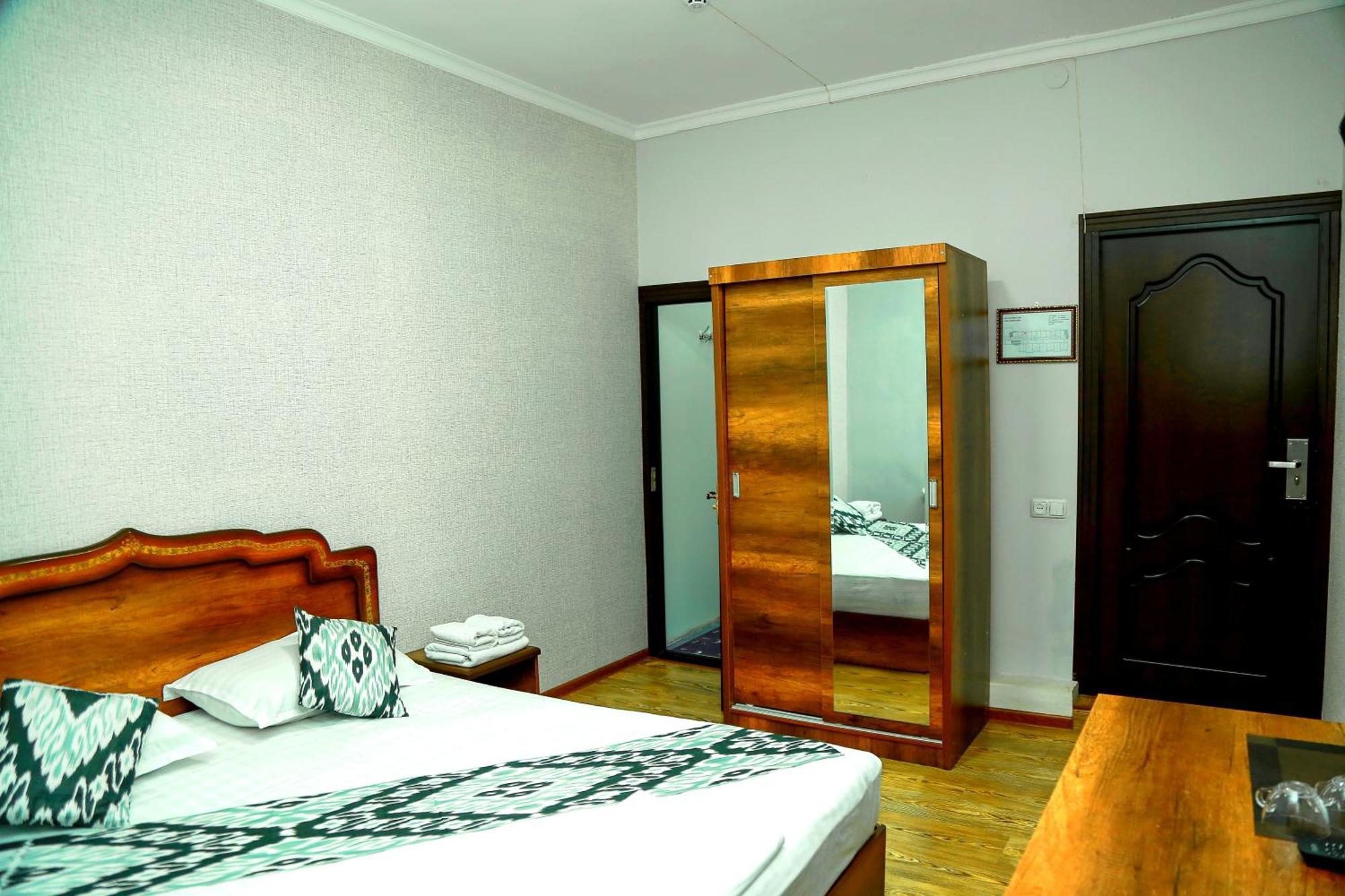 Hotel Mir Адрес Abu Ali Ibn Sino 4A Buchara Exterior foto